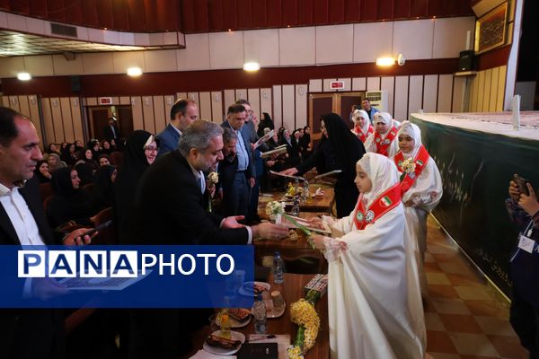 نشست هم اندیشی معاونین و مربیان پرورشی و مشاوران مدارس شهر شیراز 