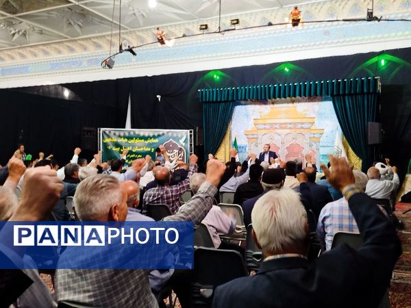 همایش مسئولین هیات مذهبی و مداحان اهل بیت علیهم السلام در شهرستان کاشمر