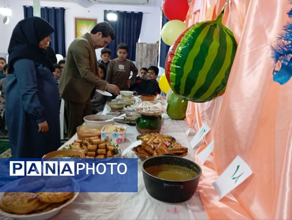 جشنواره تغذیه سالم و سلامت در دبستان پسرانه فضیلت کاشمر