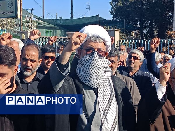 شهید گمنام در کاشمر تشیع شد