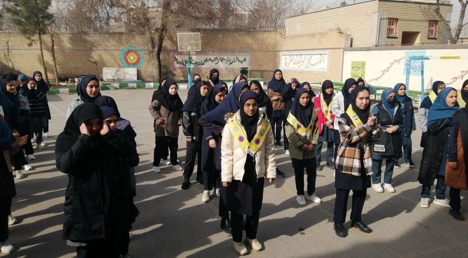 اجرای طرح همنوا در دبیرستان دخترانه نوید ناحیه پنج مشهد