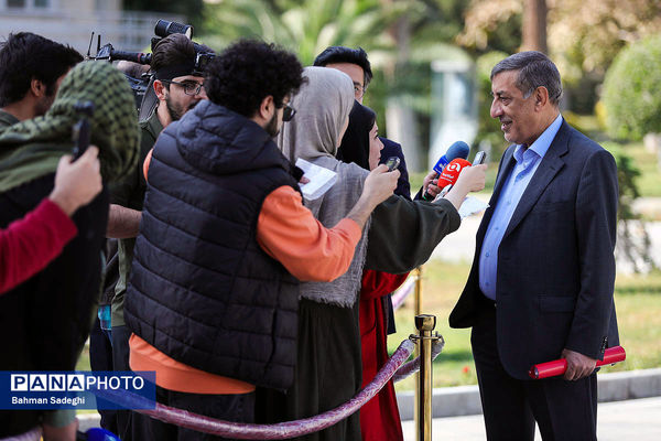 حاشیه جلسه هیات دولت - ۱۴ آبان