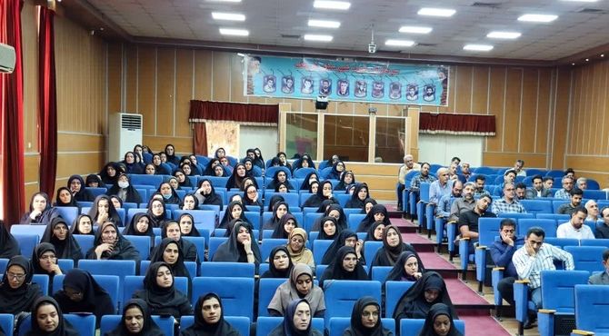 معاونان آموزشی نقش‌آفرینان بی‌ادعا در ارتقای کیفیت مدرسه هستند