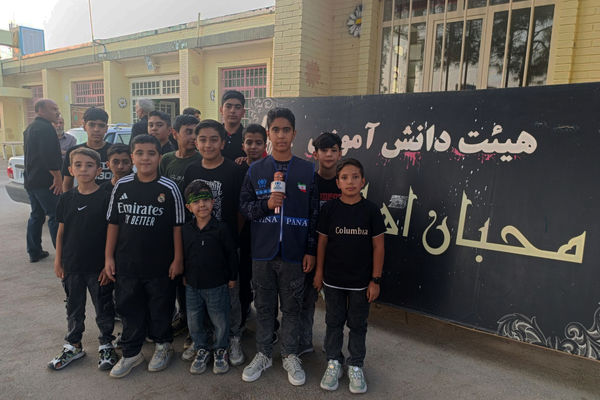 عزاداری دانش‌آموزان هیئت محبان اهل بیت آباده