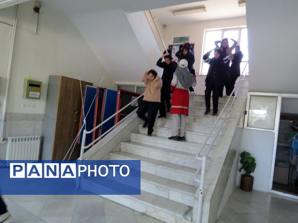 رزمایش دانش‌آموزی پدافند غیرعامل در شهرستان بجنورد 