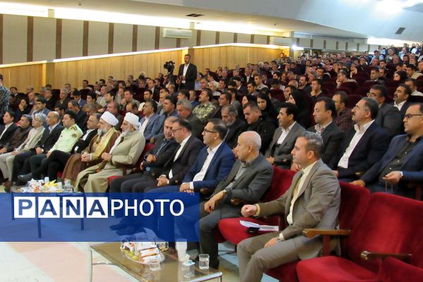 برگزاری آیین تجلیل از معلمان نمونه استان کردستان