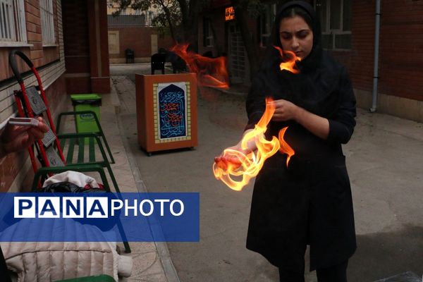 مراسم هفته پژوهش در دبیرستان بانو عفت آهنگری شهرری