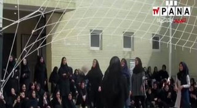 هیجان در زمین والیبال؛ رویارویی دبیران و دانش‌آموزان در هفته‌ تربیت بدنی