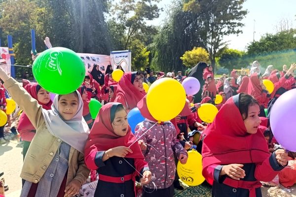 جشن هزارنفری «کودکان، حال خوش زندگی»