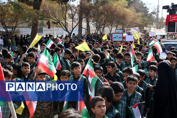 سیزده آبان؛ روز تجدید میثاق ملت با آرمان‌های انقلاب