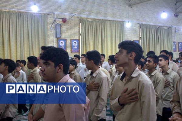 برگزاری کارگاه آموزشی راهنمای و رانندگی در مدرسه شاهد بندرعباس