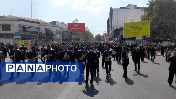 مراسم وداع مردم قهرمان پرور با پیکر پاک جاسم دلاوری در قائمشهر