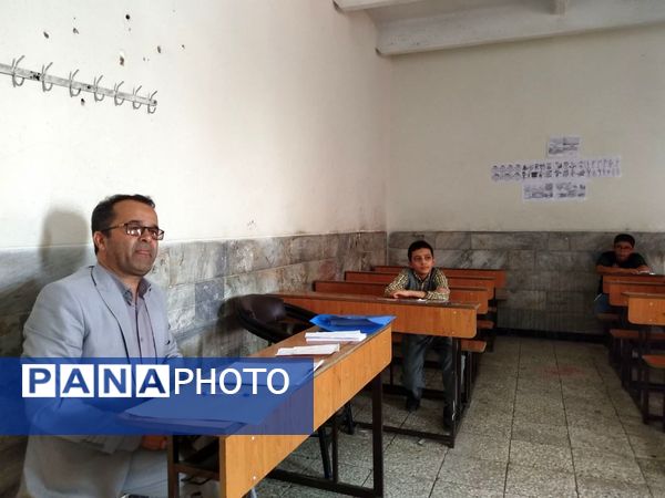 مصاحبه دانش آموزان ورودی هفتم دبیرستان نمونه دانش کاشمر