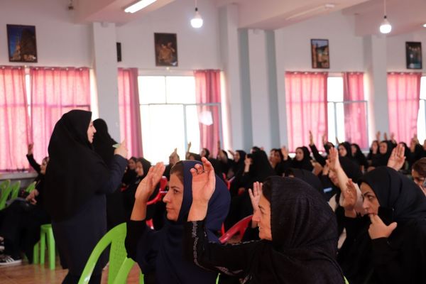 حضور کمسیون تخصصی مجلس دانش‌آموزی در کلاس تفکر نقاد 