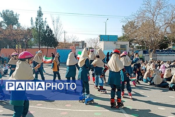 المپیاد ورزشی در دبستان سمیه