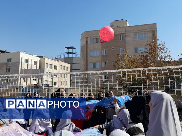 مسابقات خانوادگی در مدرسه پورشهریاری