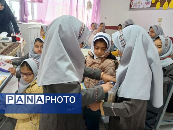 آغاز توزیع شیر در دبستان شهید نجفی فدافن