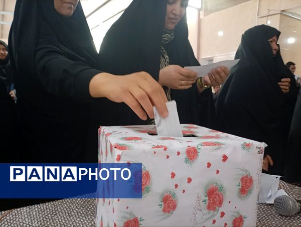  انتخابات انجمن اولیای دبستان شهید پسندیده فدافن