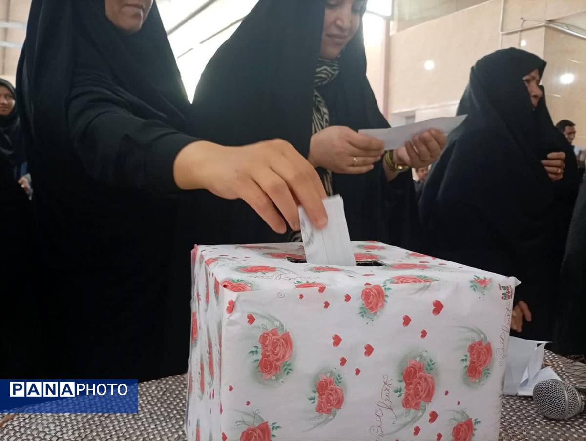  انتخابات انجمن اولیای دبستان شهید پسندیده فدافن