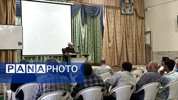 برگزاری دوره آمورشی طرح اندیشه اسلامی «دانا» در اشکذر