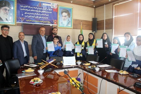 دیدار مدیریت سازمان دانش آموزی استان کردستان با دانش آموز خبرنگاران شهرستان قروه