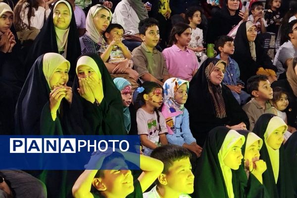برگزاری جشن بزرگ هفته جهانی کودک در قبله تهران