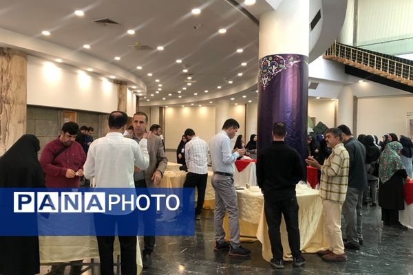 کارگاه آموزشی پیشگیری از آسیب‌های فضای مجازی در ایوان ری شهرری