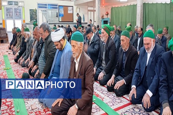 اقامه نماز جمعه در شهر بار نیشابور