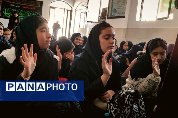 مراسم به مناسبت ایام فاطمیه در دبیرستان پروین اعتصامی اسلامشهر