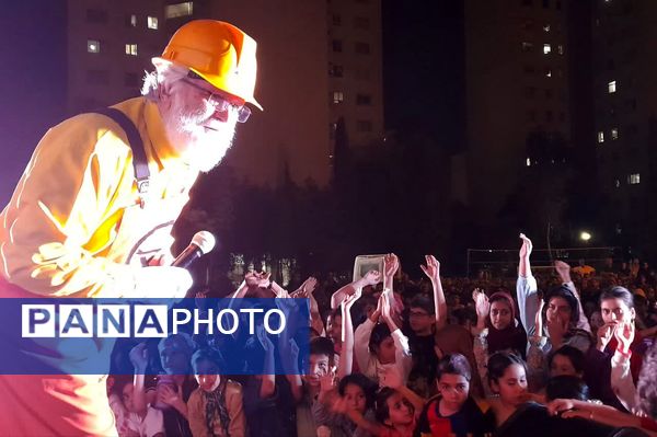 برنامه دورهمی شهروندی هم ساده‌ها در مجتمع مدرس شیراز 