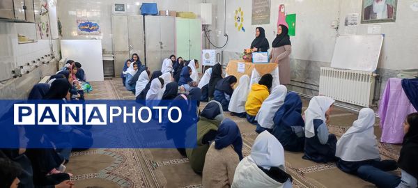 کارگاه آموزشی دانش‌آموزان در هفته پدافند غیرعامل (پدافند زیستی) در مدرسه شهید خاقانی شهرستان شیروان