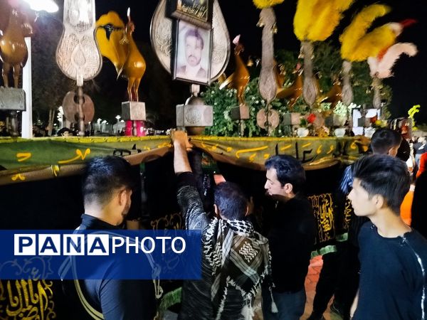اجتماع عزاداران در جوار امامزاده سید حمزه کاشمر به مناسبت شام غریبان