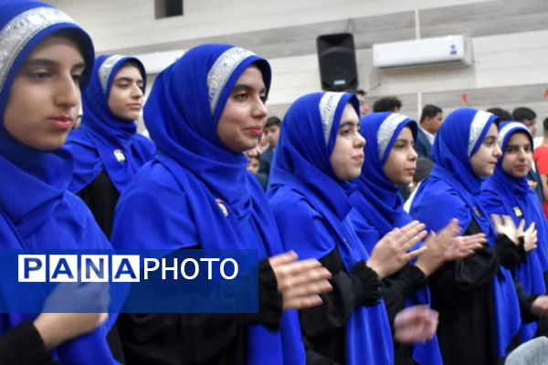 اختتامیه جشنواره استانی سرود فجر در لارستان 