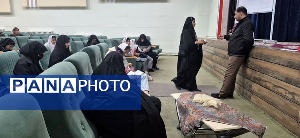 دوره آموزشی خبرنگاران ارشد مدارس دخترانه کاشمر 