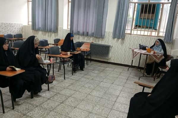 حضور دانش‌آموزان منتخب مسابقات قرآن، عترت و نماز در دومین کارگاه توانمندسازی