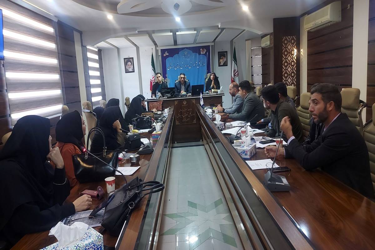 هم‌اندیشی سرگروه‌های درس تفکر و سبک زندگی در لرستان برگزار شد