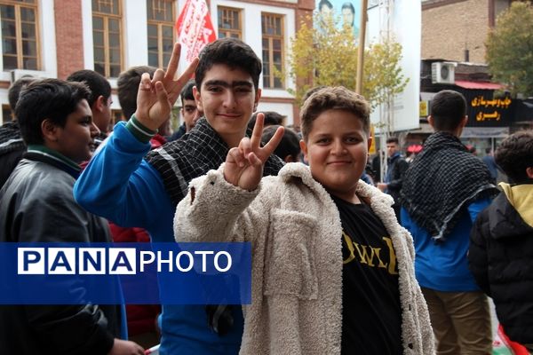 راهپیمایی 13 آبان در ارومیه