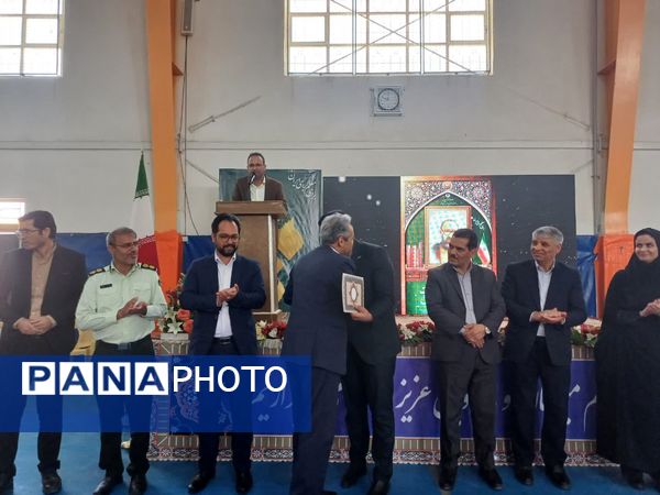 جشن گرامیداشت مقام والای معلم در جاجرم