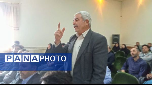 جلسه شورای اداری شهرستان بن با حضور استاندار 