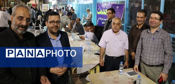 برپایی موکب خدمت در گلستان شهدای اصفهان با حضور فرماندار اصفهان 