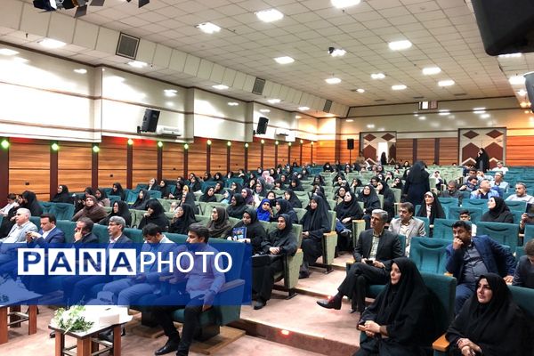 اختتامیه طرح ها و برنامه‌های معاونت آموزش ابتدایی در سالن فدک ناحیه دو شهرری 