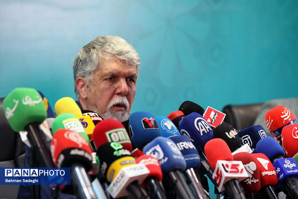 نشست خبری وزیر فرهنگ و ارشاد اسلامی
