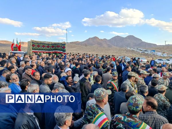مراسم تشییع و خاکسپاری پیکر مطهر شهید عباس رمضانی در کوهپایه