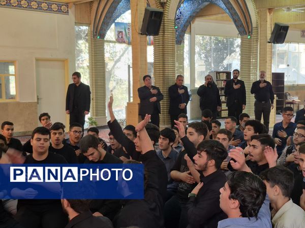 مدرسه شهید رجایی در عزای فاطمه(س) نوای سینه‌زنی سرداد