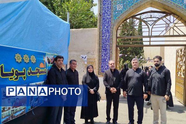 برپایی موکب های مختلف در مسیر پیاده روی اربعین در ناحیه دو شهرری 