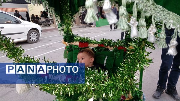 عزاداری کودکان به عشق امام حسین (ع) 