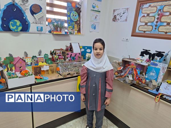 نمایشگاه دست‌سازه‌ها و فعالیت‌های پژوهشی در دبستان آسیه شهرستان ملارد