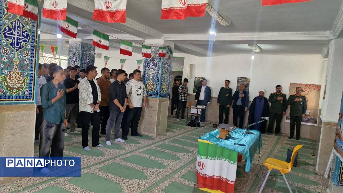 یادواره شهدای دانشآموز دبیرستان نمونه علامه امینی سیسخت