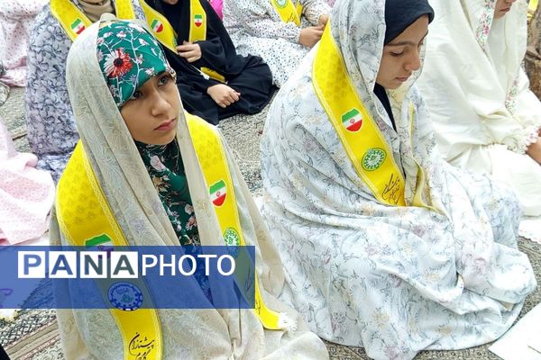 اعتکاف دانش‌آموزی رباط‌کریم با پرچم‌گردانی حضرت ابوالفضل(ع)