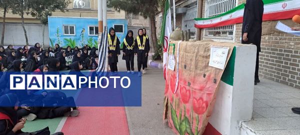 برگزاری مراسم ۱۳ ابان در دبیرستان مستوفی ۲